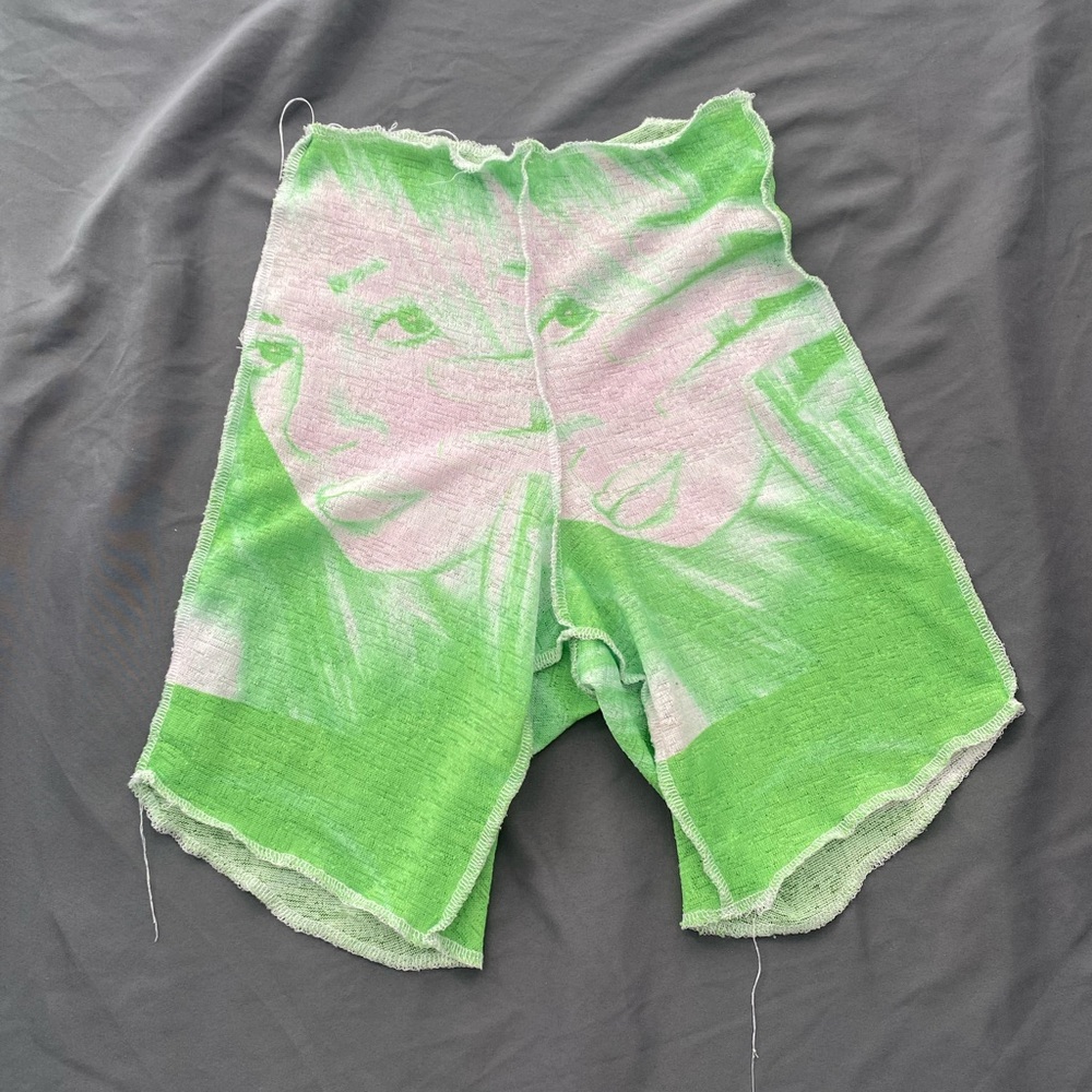 Slime Shorts - Picture 3 of 3